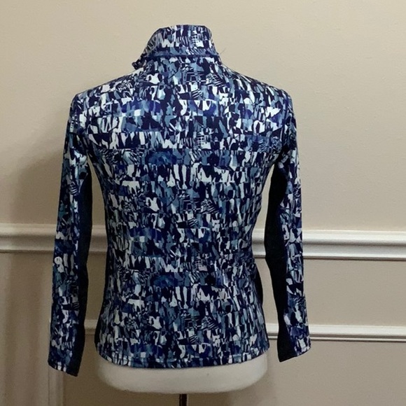PMX ZIP MOCK NECK TOP- BLUE Liza Lyb Print - Picture 4 of 9